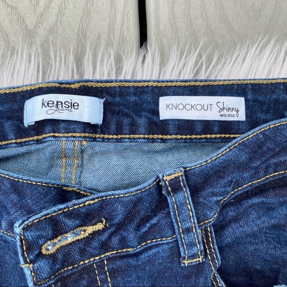 Kensie Skinny Jeans - Picture 3 of 4